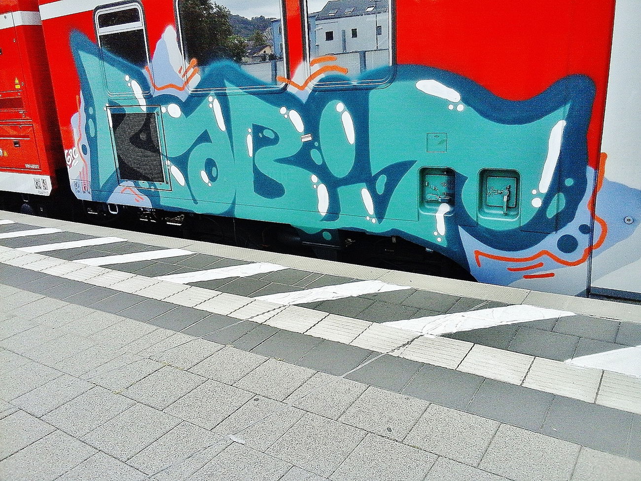Graffiti Train - Photo by Schandiztat (2018)