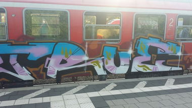 Graffiti Train - Photo by Schandiztat