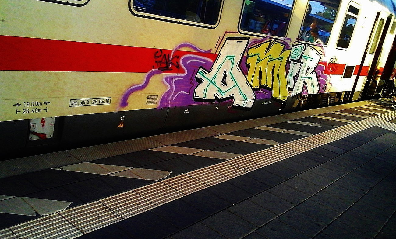 Graffiti Train - Photo by Schandiztat (2018)