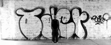 Graffiti Bombing - Photo by Schlafmuetze