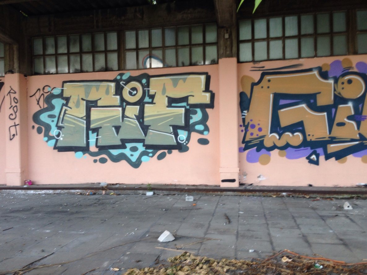 Graffiti Wall - Photo by Schlafmuetze