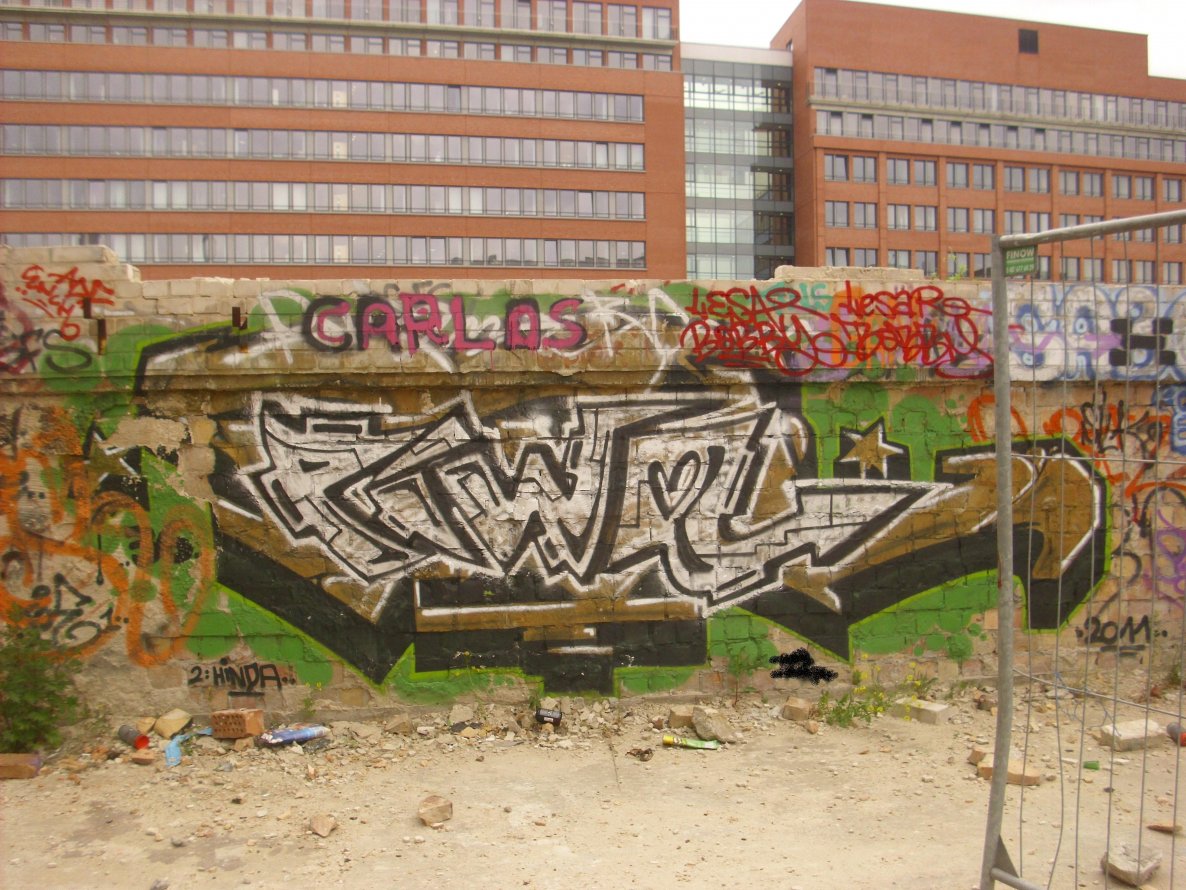 Graffiti Wall - Photo by Schmierfink030 - PIWO