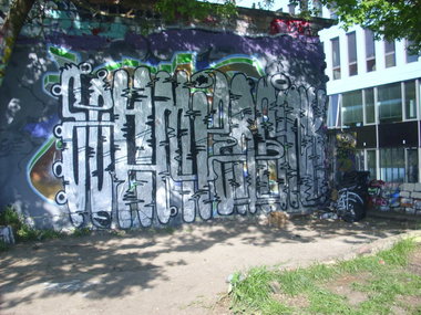 Graffiti Bombing in Berlin - Photo by Schmierfink030 - ???