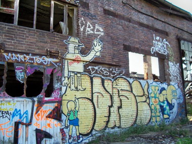 Graffiti Wall in Berlin - Photo by Schmierfink030 - cause