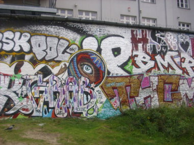 Graffiti Wall in Berlin - Photo by Schmierfink030 - grab