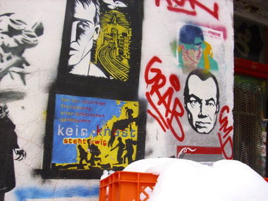 Graffiti Street Art in Berlin - Photo by Schmierfink030 - kein, knast