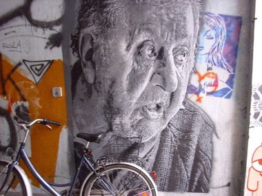 Graffiti Street Art in Berlin - Photo by Schmierfink030 - ...