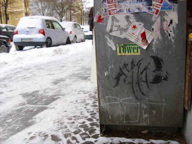 Graffiti Street Art in Berlin - Photo by Schmierfink030 - spider