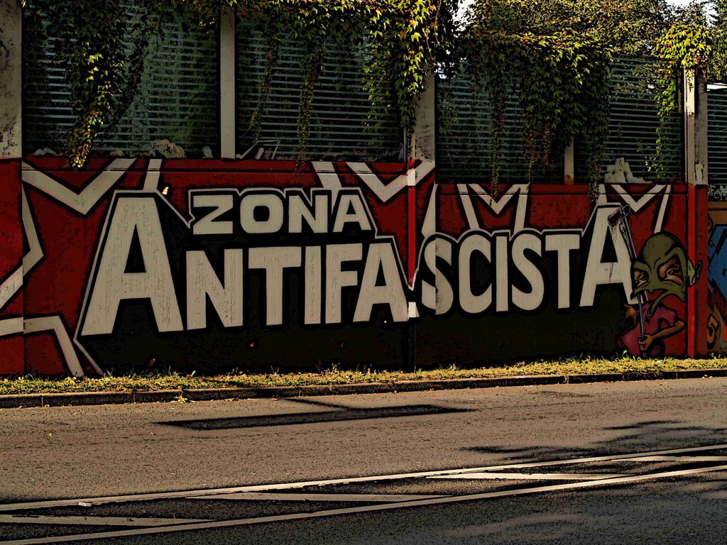 Graffiti Wall - Photo by Schmierfink030 - ZONA, ANTIFASCISTA