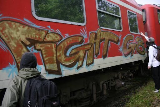 Graffiti Train - Photo by Schmierfink030 - FIGHT, G8