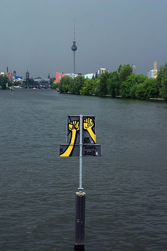 Graffiti Street Art in Berlin - Photo by Schmierfink030 - kripoe