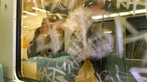 Graffiti Train in Berlin - Photo by Schmierfink030 - Polizei