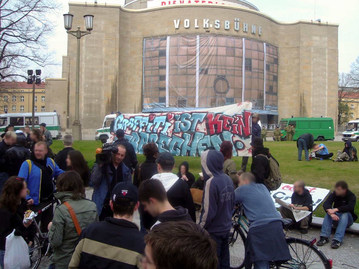 Graffiti Artwork in Berlin - Photo by Schmierfink030 - Graffiti, ist, kein