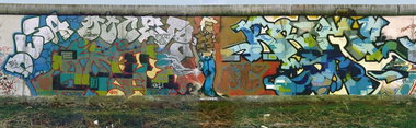 Graffiti Wall in Berlin - Photo by Schmierfink030 - Denots, Crew, - (1988)