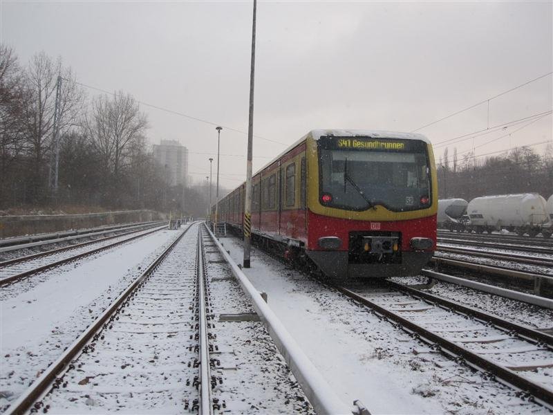 Graffiti Train in Berlin - Photo by Schmierfink030 - Gr..wa