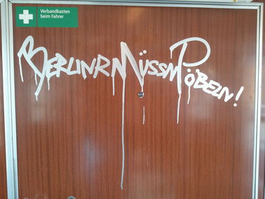 Graffiti Artwork in Berlin - Photo by Schmierfink030 - BERLINRMÜSSNPÖBELN, bmp