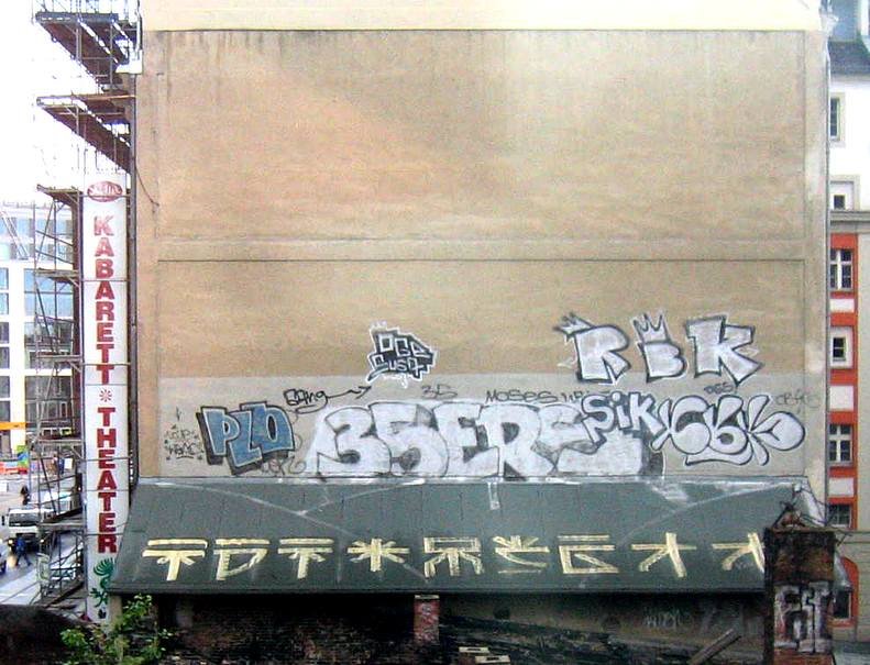 Graffiti Bombing in Berlin - Photo by Schmierfink030 - 35, plo, rbk