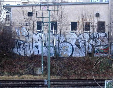 Graffiti Bombing in Berlin - Photo by Schmierfink030 - abc