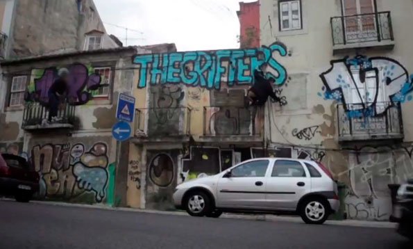 Graffiti Bombing - Photo by Schmierfink030 - THE, GRIFTERS, 1UP