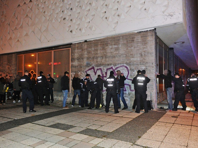 Graffiti Artwork in Berlin - Photo by Schmierfink030 - Gefickt (2013)