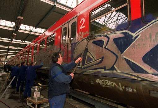 Graffiti Artwork - Photo by Schmierfink030 - buff