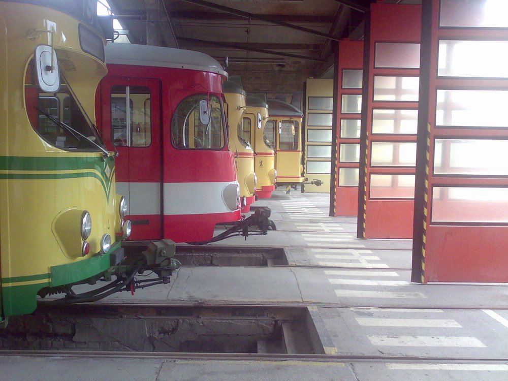 Graffiti Train - Photo by Schmierfink030 - et, home