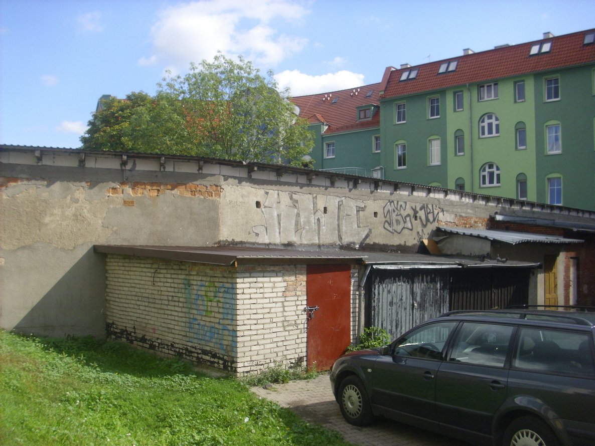 Graffiti Bombing in Poland - Photo by Schmierfink030 - xwc