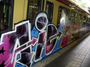 Graffiti Train in Berlin - Photo by Schmierfink030 - S-BAHN, BERLIN