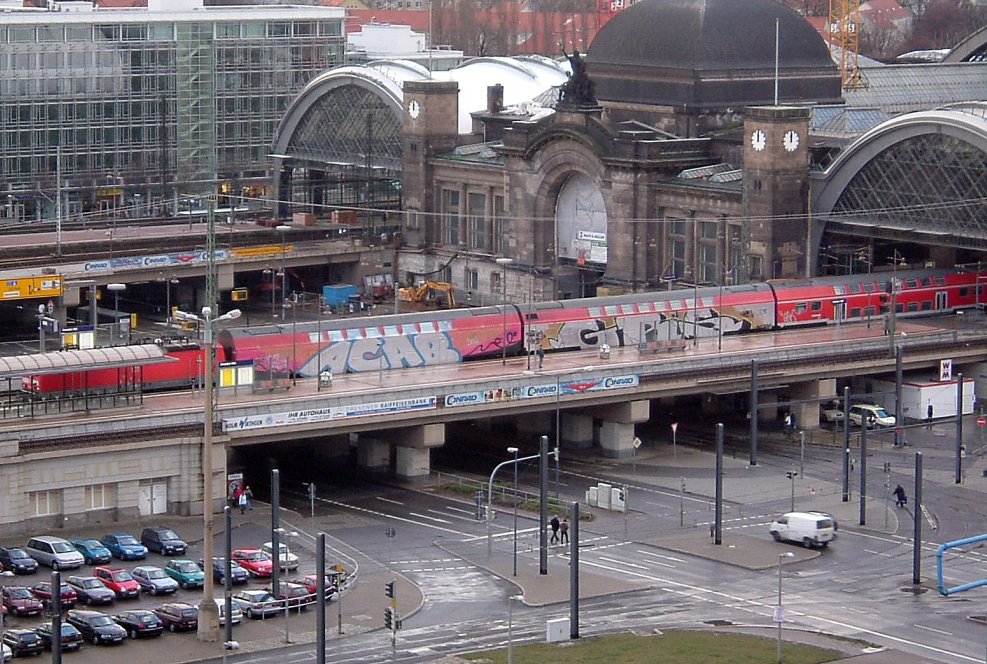 Graffiti Train in Dresden - Photo by Schmierfink030 - ACAB, GRS