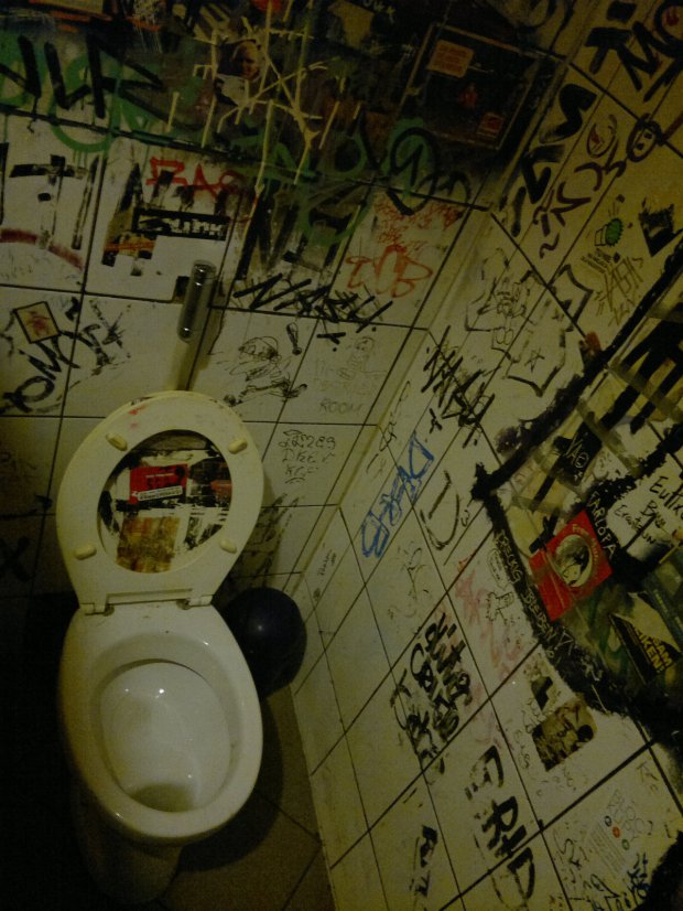 Graffiti Artwork in Berlin - Photo by Schmierfink030 - klo