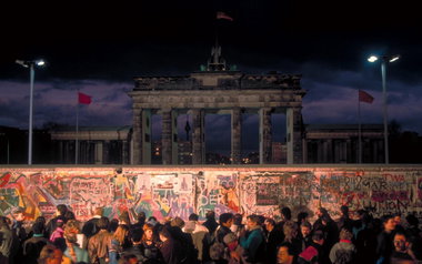 Graffiti Wall in Berlin - Photo by Schmierfink030 - R.I.P., DDR