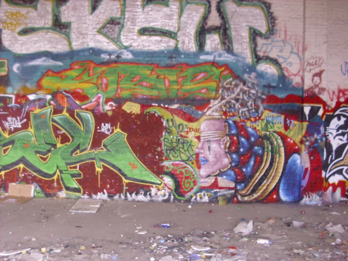 Graffiti Wall in Berlin - Photo by Schmierfink030 - ?