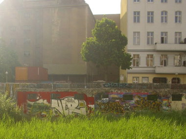 Graffiti Wall in Berlin - Photo by Schmierfink030 - vlr