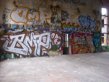 Graffiti Wall in Berlin - Photo by Schmierfink030 - bmp, opc