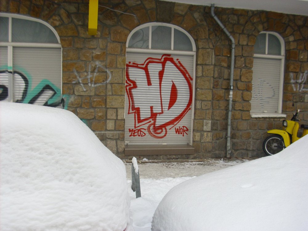 Graffiti Bombing in Berlin - Photo by Schmierfink030 - hd