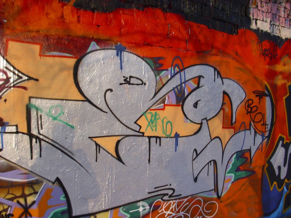 Graffiti Wall in Berlin - Photo by Schmierfink030 - e