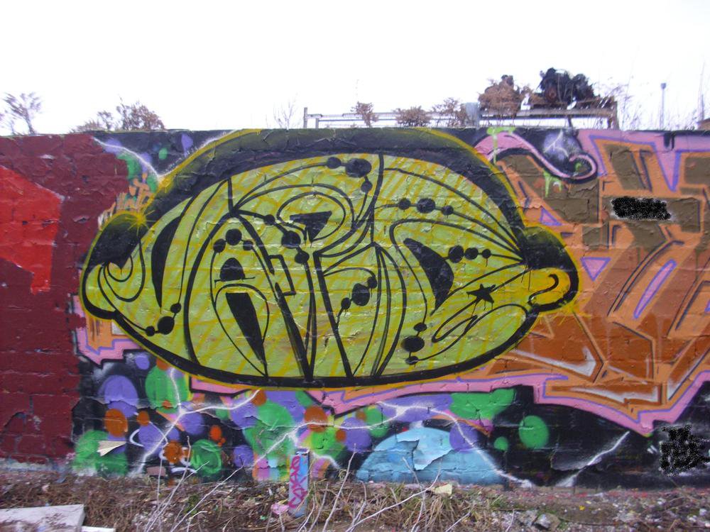 Graffiti Wall in Berlin - Photo by Schmierfink030 - vapid