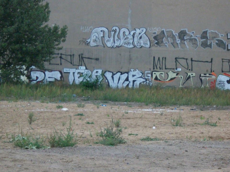 Graffiti Bombing in Berlin - Photo by Schmierfink030 - fiso, mrx, 2f