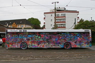 Graffiti Artwork - Photo by Schmierfink030 - bus