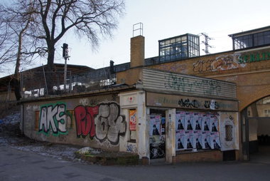 Graffiti Bombing in Berlin - Photo by Schmierfink030 - aks, pot, 64
