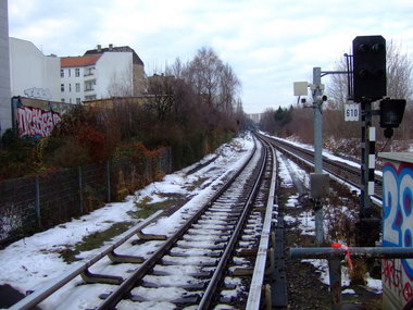 Graffiti Bombing in Berlin - Photo by Schmierfink030 - tlb, drik, 28