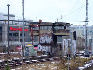 Graffiti Bombing in Berlin - Photo by Schmierfink030 - chk, crn