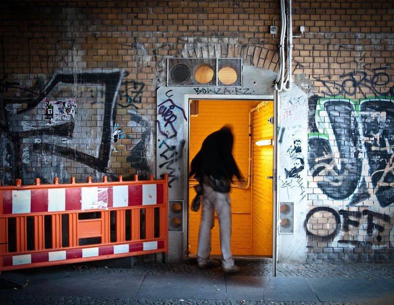 Graffiti Artwork - Photo by Schmierfink030 - off