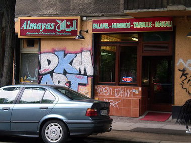 Graffiti Bombing in Berlin - Photo by Schmierfink030 - dkm