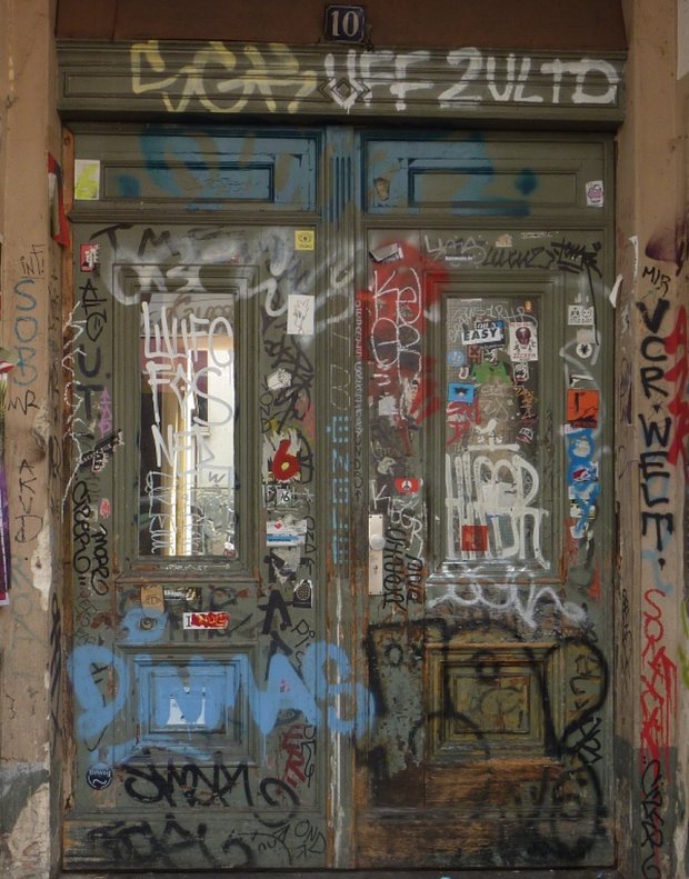 Graffiti Artwork in Berlin - Photo by Schmierfink030 - täägS