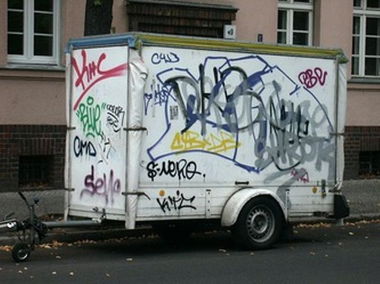 Graffiti Artwork in Berlin - Photo by Schmierfink030 - khc, cmd