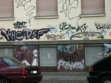 Graffiti Artwork in Berlin - Photo by Schmierfink030 - khc, dsf