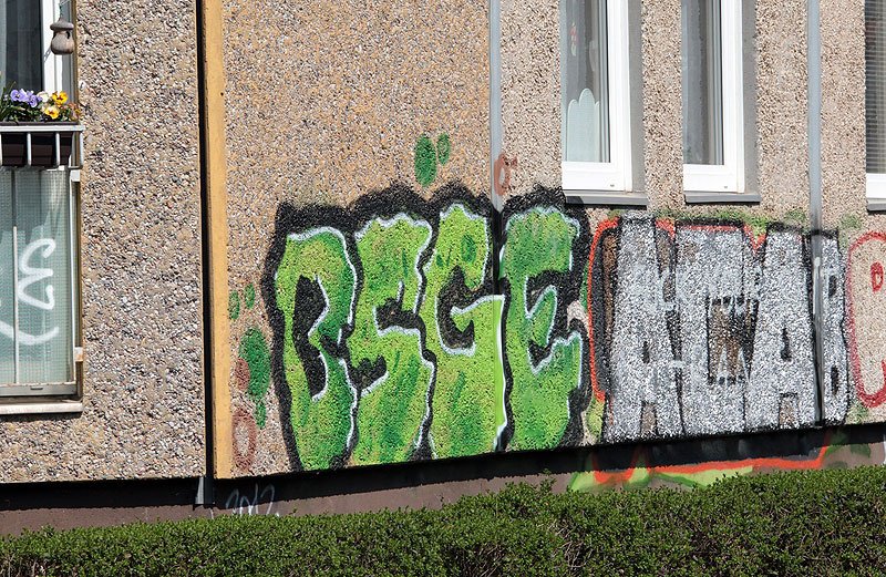 Graffiti Bombing in Leipzig - Photo by Schmierfink030 - bsge, acab