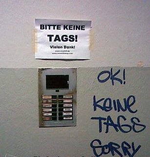 Graffiti Artwork - Photo by Schmierfink030 - bitte