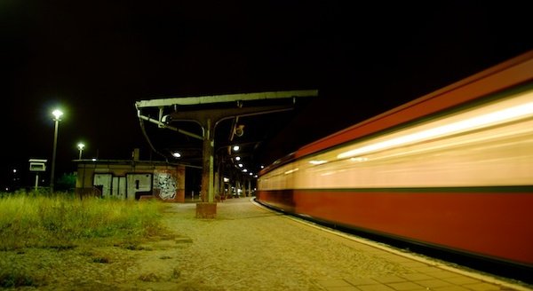 Graffiti Bombing in Berlin - Photo by Schmierfink030 - 1up